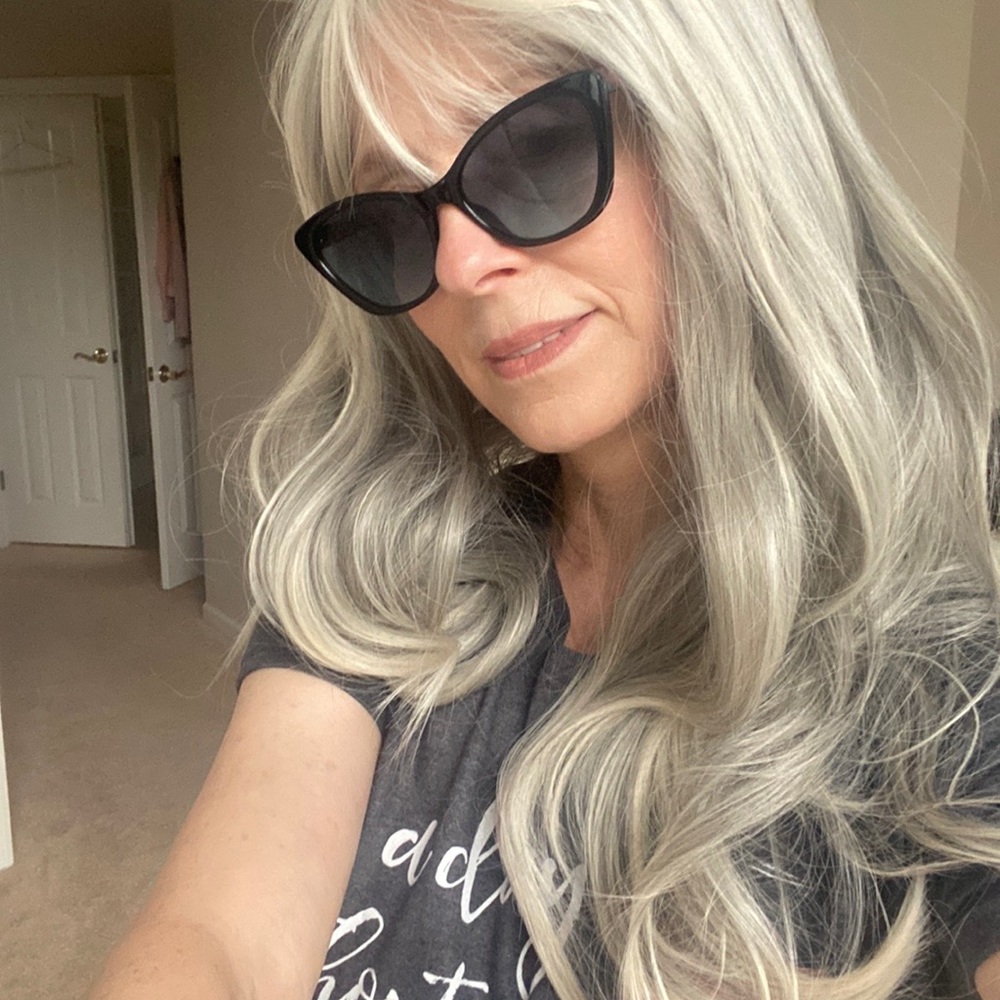 Source Unknown Ash Blonde Wig